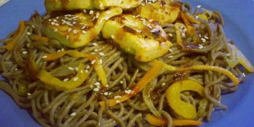Рецепт лапши соба с овощами и сыром тофу под соусом терияки