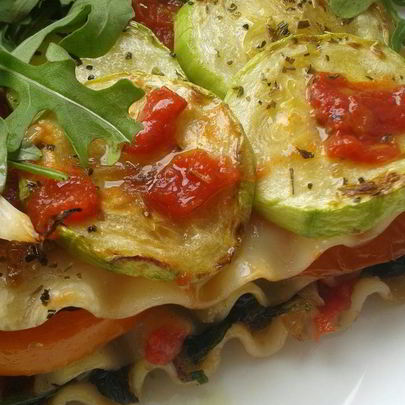 Лазанья с кабачками, шпинатом и сладким перцем