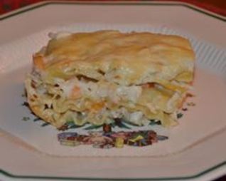 Лазанья с креветками и крабовыми палочками