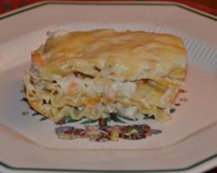 Лазанья с креветками и крабовыми палочками