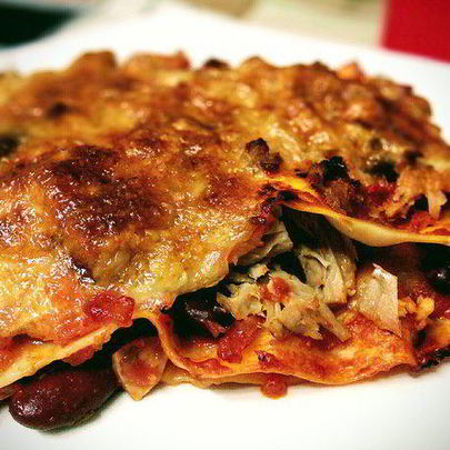 Лазанья с тунцом Арабиата