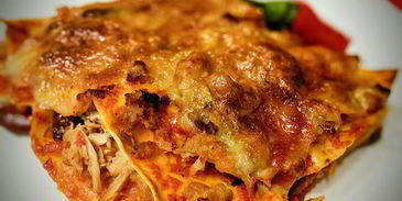 лазанья с тунцом арабиата