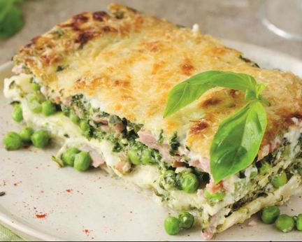 Лазанья с ветчиной, горошком и творогом