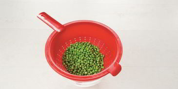 лазанья с ветчиной, горошком и творогом