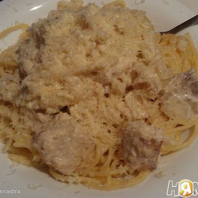 Барракуда в сливочном соусе со спагетти