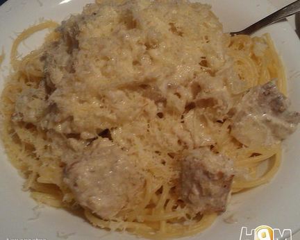 Барракуда в сливочном соусе со спагетти