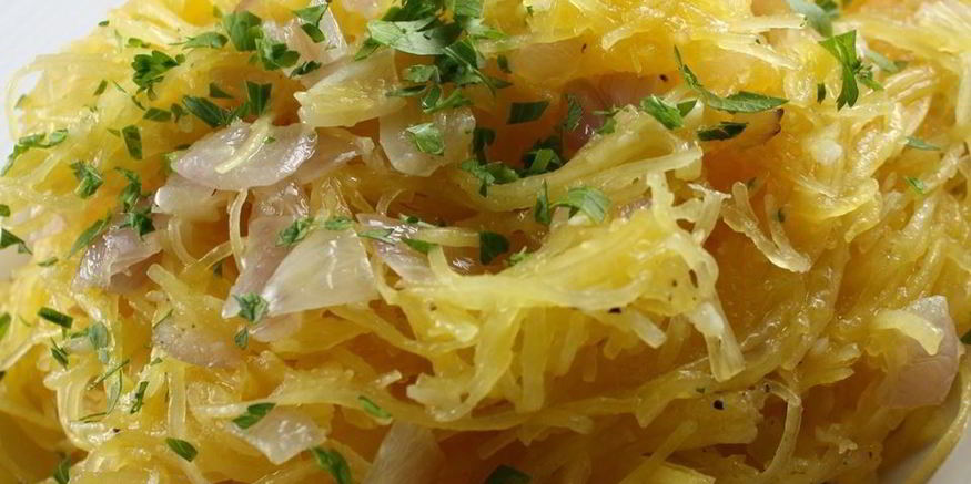 Рецепт кабачка спагетти с жареным луком