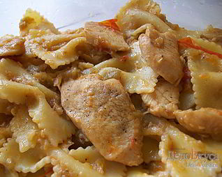 Макароны с курицей и баклажанами