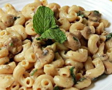 Паста с грибами и нежным мятным соусом