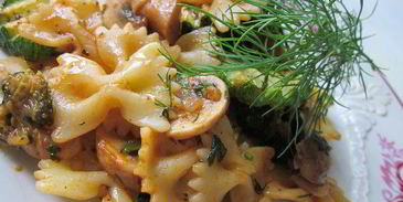 паста с грибами и овощами