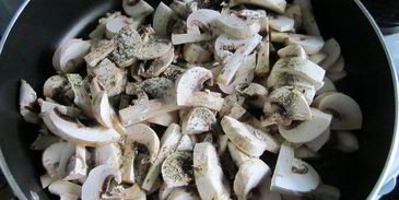 паста с грибами и овощами