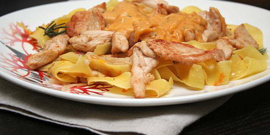 Рецепт пасты с курицей и сливочным соусом