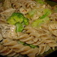 Рецепт Пасты с курицей под соусом альфредо