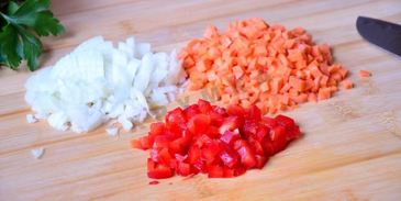 паста с курицей в томатном соусе