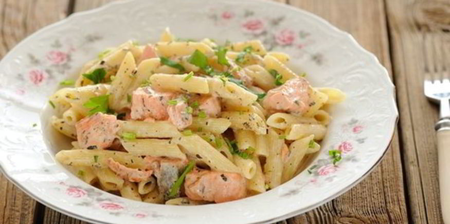 Рецепт пасты с рикоттой и копченым лососем