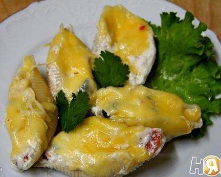 Ракушки, фаршированные фетой и оливками