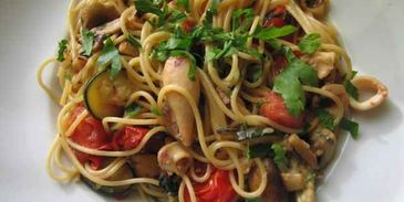 спагетти с кальмарами