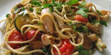 спагетти с кальмарами