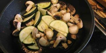 спагетти с кальмарами