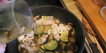 спагетти с кальмарами