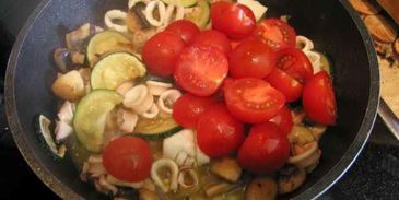 спагетти с кальмарами