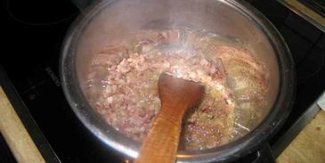 спагетти с соусом болоньезе