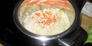 спагетти с соусом болоньезе