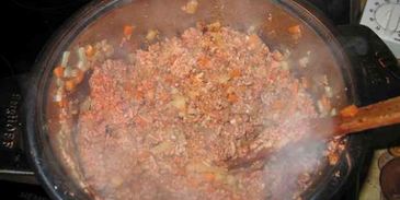 спагетти с соусом болоньезе