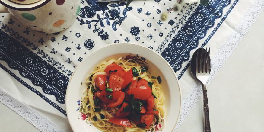 Рецепт спагетти с томатами и черемшой