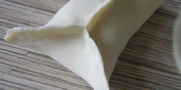 манты с картофельной начинкой и томатно-чесночным соусом