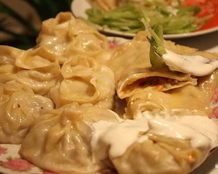 Манты с тыквой и курицей