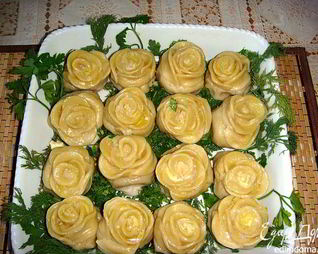 Настоящее украшение стола-манты