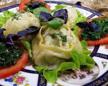 Сочные манты со свининой и пекинской капустой