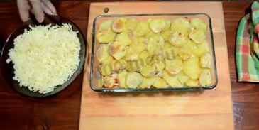 картошка по-французски с фаршем помидорами грибами