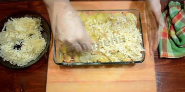 картошка по-французски с фаршем помидорами грибами