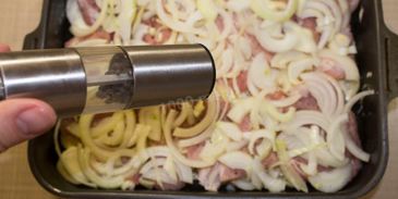 мясо по-французски классически в духовке с картошкой