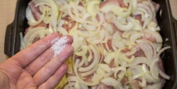 мясо по-французски классически в духовке с картошкой