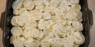 мясо по-французски классически в духовке с картошкой