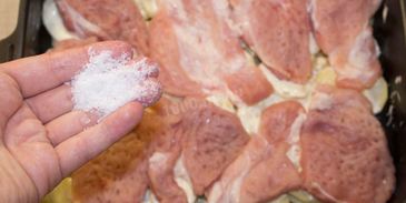 мясо по-французски классически в духовке с картошкой