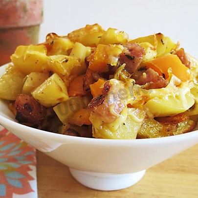 Мясо по-французски на сковороде с картошкой