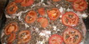 мясо по-французски с грибами и помидорами