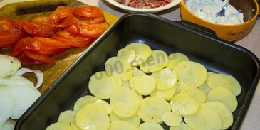 мясо свинины по-французски с помидорами картошкой сыром