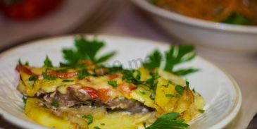 мясо свинины по-французски с помидорами картошкой сыром