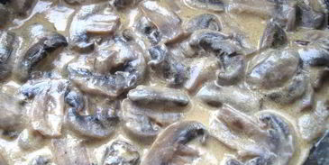 сочная телячья вырезка по-французски с шампиньонами