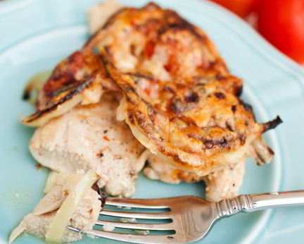 Запеченная куриная грудка по-французски