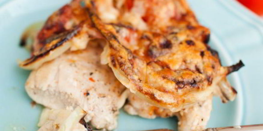 Рецепт запеченной куриной грудки по-французски