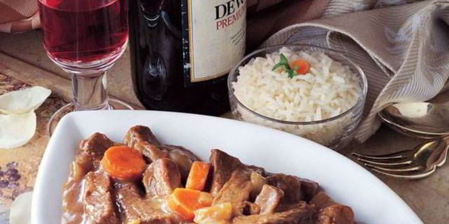 Рецепт ароматной говядины в красном вине