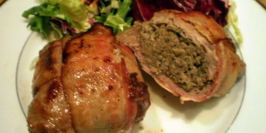 Рецепт говядины в беконе, фаршированная паштетом