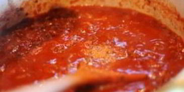 говядина в болонском соусе