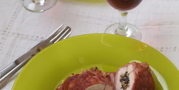 куриная грудка в ветчинной шубке